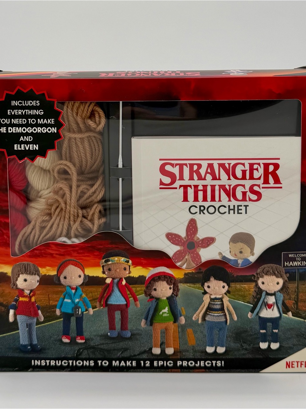 Stranger Things Crochet Kit - Beige & Red